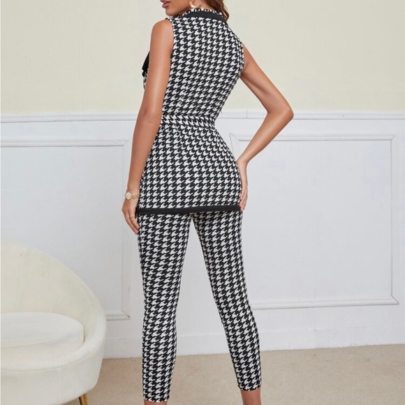 Beautiful 2 piece set! - Picture 4 of 4